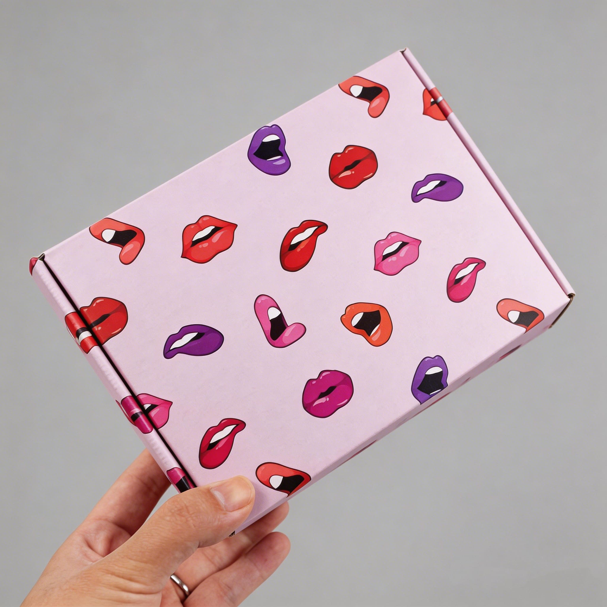 Luxury Custom Printed Shipping Boxes For Cosmetic Products Luxury Custom Printed Shipping Boxes For Cosmetic Products