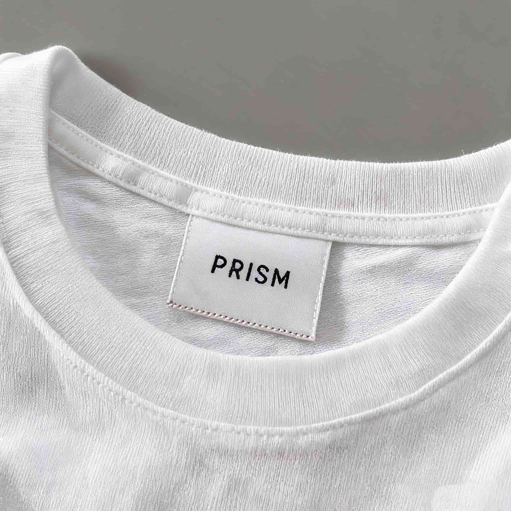 Custom double-sided woven labels for t-shirts Custom double-sided woven labels for t-shirts
